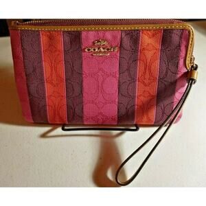 Coach LARGE CORNER ZIP WRISTLET IN SIGNATURE JACQUARD WITH STRIPES NWT $118